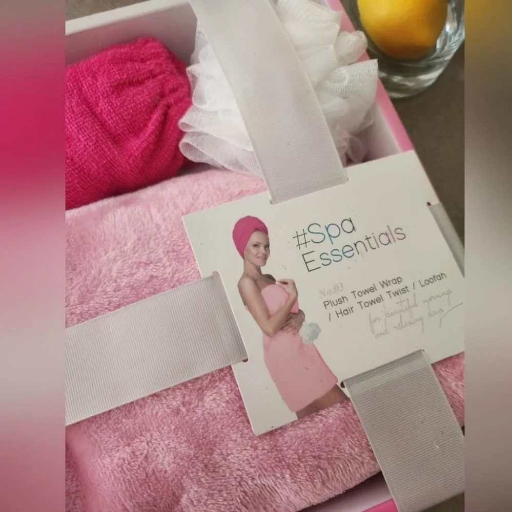 Spa Essentials Towel Wrap Set. NIB